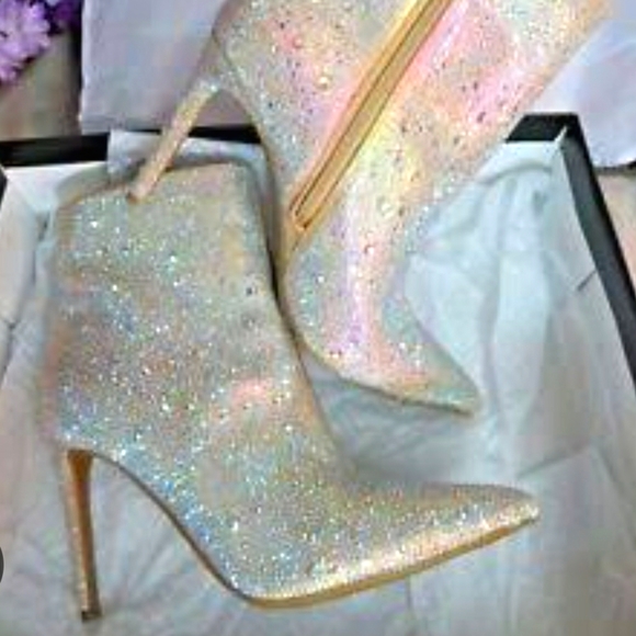 Special Listing NWT INC Diamond Holo Silver ish Boots Sparkling Beaded Booties - Picture 13 of 17